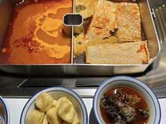 -九鼎轩脆毛肚火锅(南京东路店)