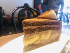 香蕉巧克力焦糖蛋糕-black rainbow coffee