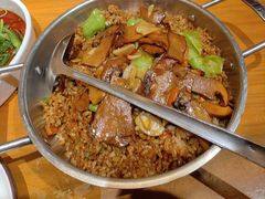 -老滇山寨•云南特色菜•地方菜•民族风情歌舞表演(金碧店)