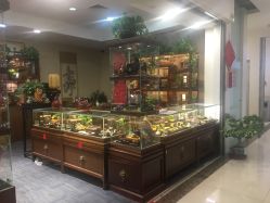 -灵彩珠宝(朗香街店)