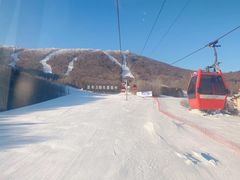 -亚布力新体委滑雪场