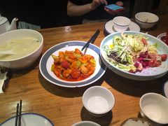 菠萝咕咾鸡-吕氏疙瘩汤·私家菜馆(慈云寺店)