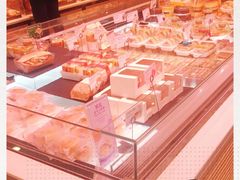 -巴黎贝甜(大宁国际商业广场店)
