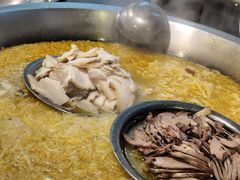 -靠山屯东北农家菜(八龙桥雅苑店)
