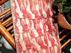 -东巴婆婆云南鱼豆花火锅(大东门店)