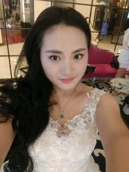 点击看大图 -挪娅婚纱摄影皇家会所