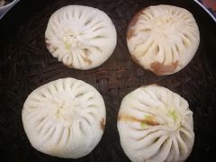 排骨肉包子-张包铺(道外店)