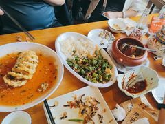 -小厨子私房菜·云南美食店