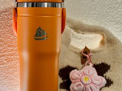 -奎屯友好时尚购物中心