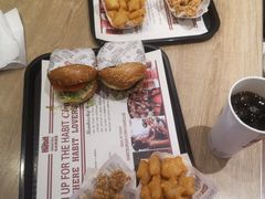 -The Habit Burger Grill 哈比特汉堡(爱琴海店)