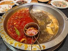 -沸炉重庆老火锅(军事博物馆店)