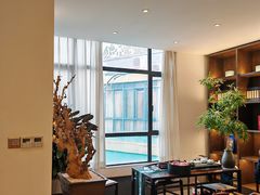-梅花香里大酒店(郁金香路店)