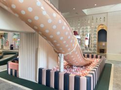 -奈尔宝·儿童乐园·亲子餐厅(华采天地店)