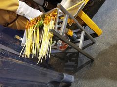 -李记称盘牛杂串串(广厦店)