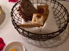 -Mogul Eatery·大亨餐酒馆