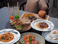 -STARRY CAFE & LOUNGE BAR(高新店)