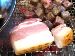 雪花牛肉-肉甲韩国木炭烤肉(新壹街1店)