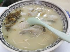-明呈黄鱼面馆(斜土路店)