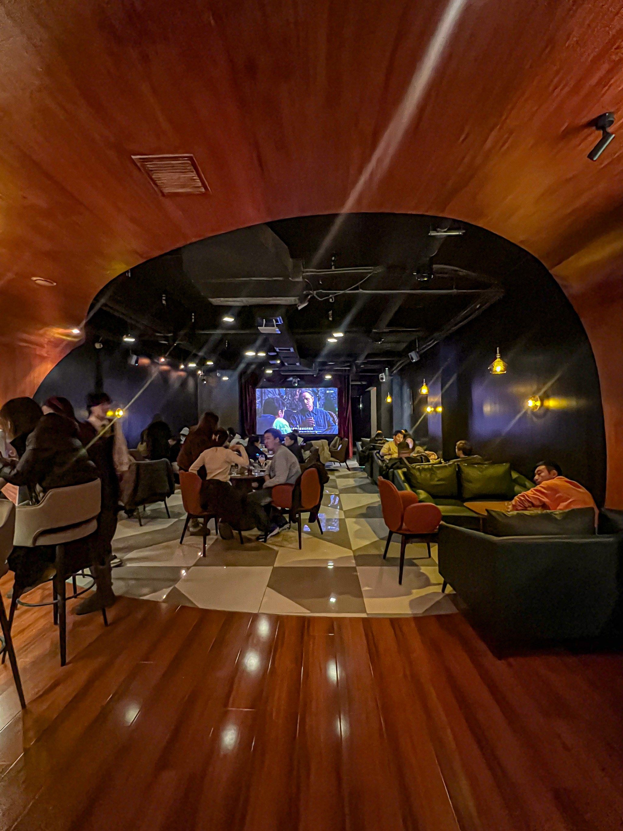 洛阳这家酒吧!我能泡一整晚🎶