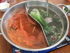 -苗伯妈酸汤火锅