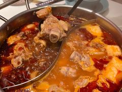 猪手鸳鸯锅-小街猪手(团结湖店)