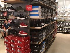 -UNDER ARMOUR(新燕莎奥莱店)