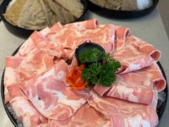 -海底捞火锅(新松江路生日主题店)