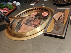 -铭牛烧肉·和牛海鲜自助(高新月牙湖店)
