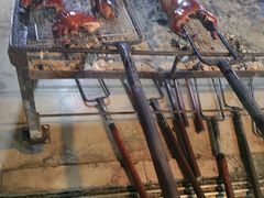 -黄记四更烤乳猪店