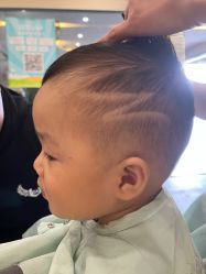 -马克叔叔儿童理发形象设计