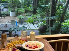 -谷咖啡·鲜花绿植花园餐厅
