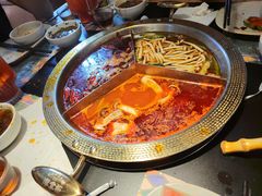 -廖掌柜·重庆鲜货火锅(上海首店)