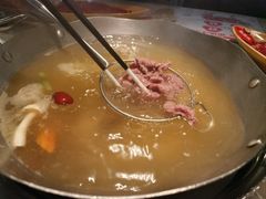 -左庭右院鲜牛肉火锅(浦江欢乐颂店)