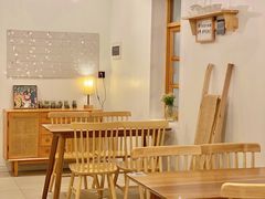 用餐区-花苑里咖啡(威远店)