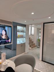 -咪咪专业脱毛连锁机构