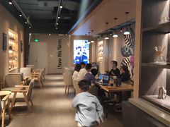 -瑞幸咖啡(外滩SOHO店)