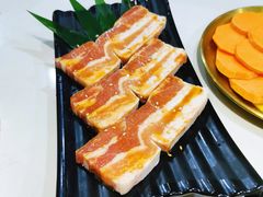 厚切双层猪五花肉-八乔煎肉馆·丹东特色煎锅(梅林店)