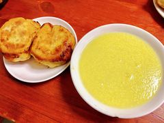 小米粥-宝瑞门钉肉饼店