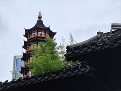 -绳金塔