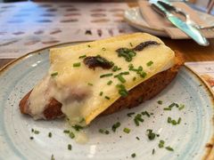 -Tapa Tapa