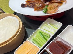 -新颐园本帮江浙菜·红烧猪手煨鲍鱼·红烧肉(顾村公园电台路店)