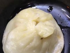 蟹黄汤包-百年尹氏汤包(湖南路狮子桥店)