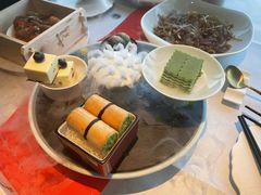 四喜点心拼盘-馋遇江南·精致湖景雅宴(东方之门店)