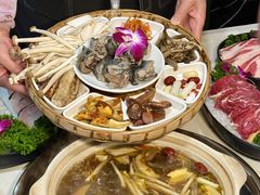 -土连锅·现熬养生汤锅(梁家巷店)