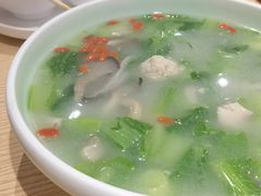 小青菜鲜蘑丸子汤-老边饺子馆(东单店)