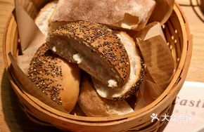 Pre-meal European Bread