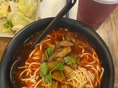 香辣牛肉笋烧面-李先生牛肉面大王(上海站南广场店)