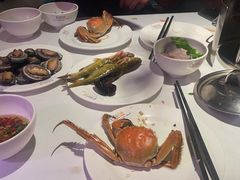 -领鲜活海鲜榴莲自助火锅(东门店)