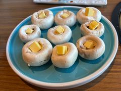 黄油白蘑菇-炼火烤肉店