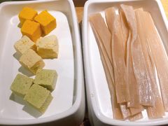 三色豆腐-左庭右院鲜牛肉火锅(新梅广场店)